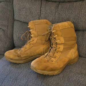 Men's Tan Tactical Boots